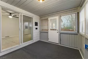 640 Matawan Ave, Campbell, OH 44405 - Photo 20