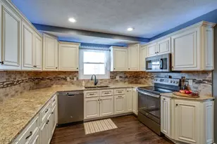 5292 Pisces St SW, Canton, OH 44706 - Photo 6