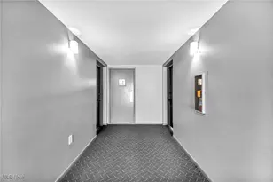 8381 N Akins Rd, North Royalton, OH 44133 - Photo 22