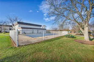 8381 N Akins Rd, North Royalton, OH 44133 - Photo 26