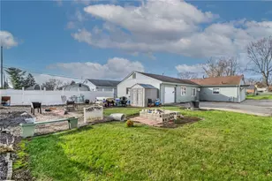 2208 Willowrow Ave NE, Canton, OH 44705 - Photo 32