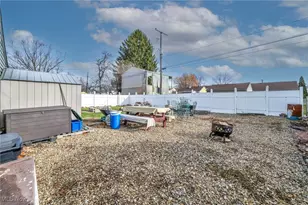 2208 Willowrow Ave NE, Canton, OH 44705 - Photo 36