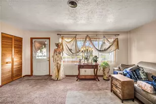 2208 Willowrow Ave NE, Canton, OH 44705 - Photo 10