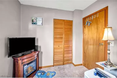 2208 Willowrow Avenue NE, Canton, OH 44705 - Photo 24