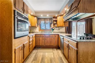 1037 Atkins Rd, Geneva, OH 44041 - Photo 10