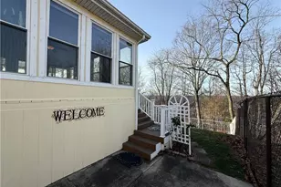 156 Mayfair St, Weirton, WV 26062 - Photo 42