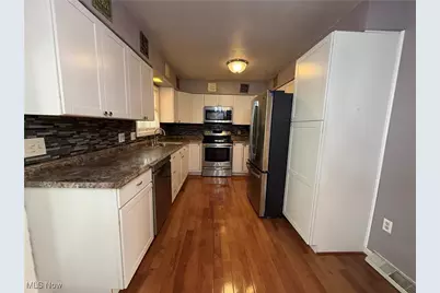 156 Mayfair Street, Weirton, WV 26062 - Photo 12