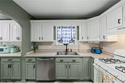 1639 23rd Street, Cuyahoga Falls, OH 44223 - Photo 16