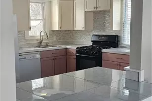 2046 Homewood Dr, Lorain, OH 44055 - Photo 12