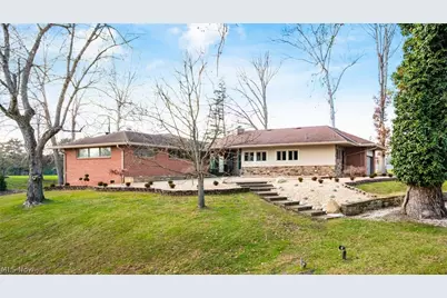 2835 West Drive, Zanesville, OH 43701 - Photo 1