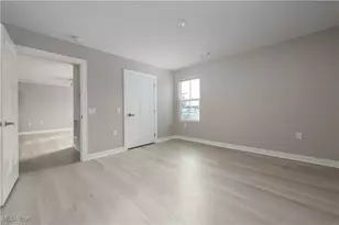 373 Pebble Creek Ct, Amherst, OH 44001 - Photo 26