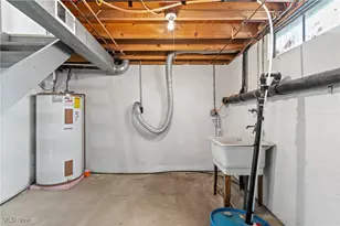 1324 Trares Rd, Mogadore, OH 44260 - Photo 20