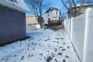 1408 Stewart Ave, Cambridge, OH 43725 - Photo 2