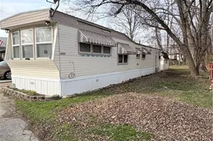2333 Ivy Way NE, Canton, OH 44705 - Photo 2