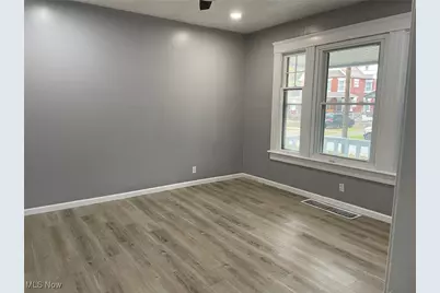 3888 W 37th Street, Old Brooklyn, OH 44109 - Photo 6