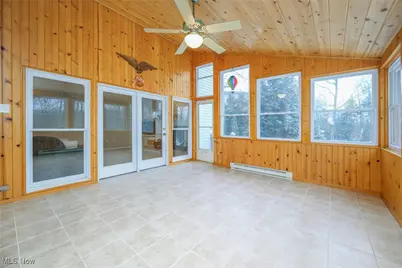 630 Woodhaven Drive, Cuyahoga Falls, OH 44223 - Photo 16