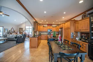 1313 Fairway Dr NE, New Philadelphia, OH 44663 - Photo 16