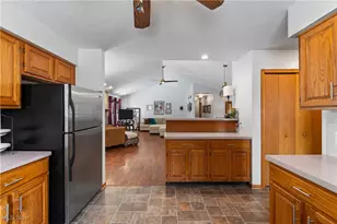 8779 Glenarden Cir NW, Massillon, OH 44646 - Photo 16