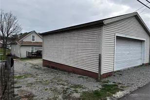 849 Walnut St, Caldwell, OH 43724 - Photo 8