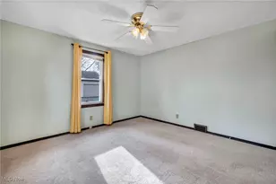 2026 39th St NW, Canton, OH 44709 - Photo 12