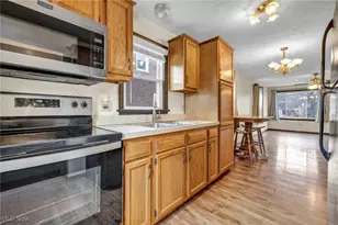 2026 39th St NW, Canton, OH 44709 - Photo 8