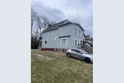 667 E 124th Street, Loveland, OH 44108 - Photo 2