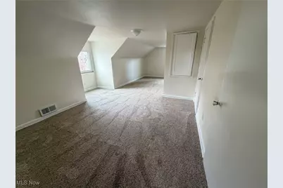 16899 Ridgeview Drive, East Liverpool, OH 43920 - Photo 32