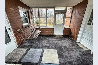 16899 Ridgeview Drive, East Liverpool, OH 43920 - Photo 12