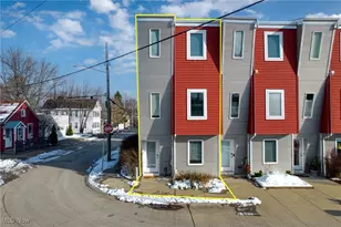 2565 W 9th St, Loveland, OH 44113 - Photo 2