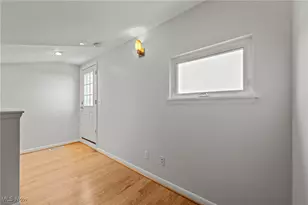 2565 W 9th St, Loveland, OH 44113 - Photo 26