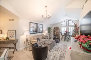 1173 Red Tail Hawk Ct, Youngstown, OH 44512 - Photo 10