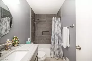 1173 Red Tail Hawk Ct, Youngstown, OH 44512 - Photo 28