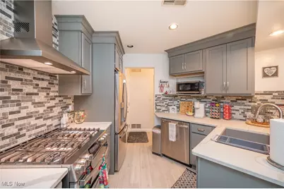 1173 Red Tail Hawk Court #5, Youngstown, OH 44512 - Photo 12