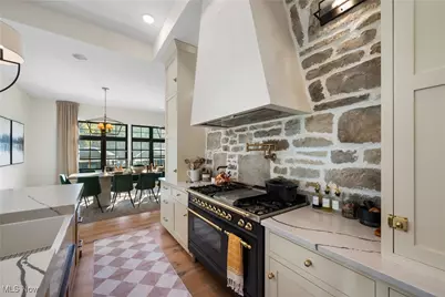 2200 W Comet Road, New Franklin, OH 44216 - Photo 14