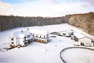 2200 W Comet Road, New Franklin, OH 44216 - Photo 2