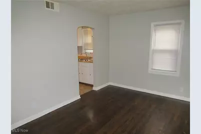 18712 Parkmount Avenue, Loveland, OH 44135 - Photo 6