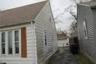 18712 Parkmount Ave, Loveland, OH 44135 - Photo 2