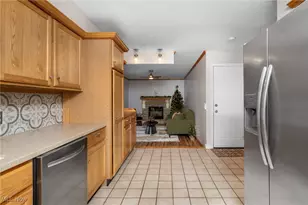 256 High Point Cir, Tallmadge, OH 44278 - Photo 18