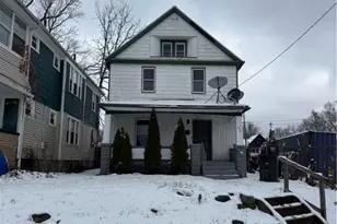 798 Stadelman Ave, Akron, OH 44320 - Photo 2