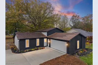 1423 Narragansett Boulevard, Lorain, OH 44053 - Photo 2