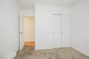 1886 Homewood Dr, Lorain, OH 44055 - Photo 14