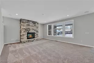 3254 Woodstone Ln, Avon, OH 44011 - Photo 8