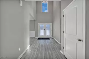 3254 Woodstone Ln, Avon, OH 44011 - Photo 2