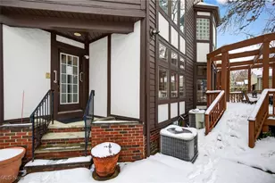3498 Bainbridge Rd, Cleveland Heights, OH 44118 - Photo 6