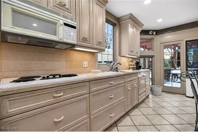 3498 Bainbridge Road, Cleveland Heights, OH 44118 - Photo 18
