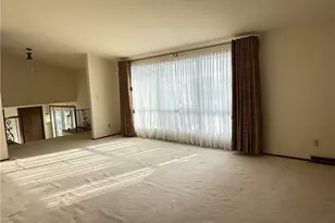 4617 Lexington Dr, Steubenville, OH 43953 - Photo 10