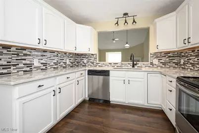 9234 Forest Trail Avenue NW, Massillon, OH 44647 - Photo 6