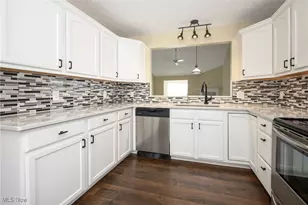 9234 Forest Trail Ave NW, Massillon, OH 44647 - Photo 6