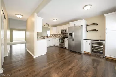 9234 Forest Trail Avenue NW, Massillon, OH 44647 - Photo 4