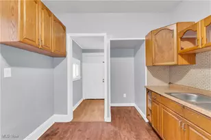 2079 W 105th St, Loveland, OH 44102 - Photo 8